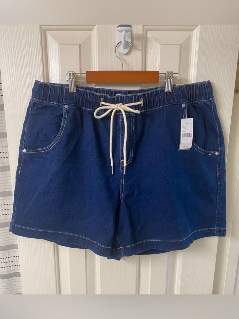 Lane Bryant High Rise Pull On Drawstring Denim Jean Shorts Size 14 - Picture 4 of 16